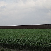 Border fence at Sable Park, Brownsville